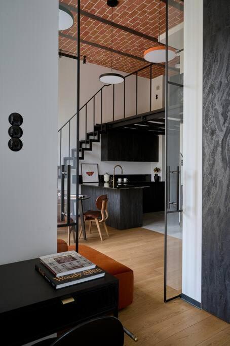 Loft Industrialny Przy Bulwarze Staromiejskim Appartement Wrocław Buitenkant foto