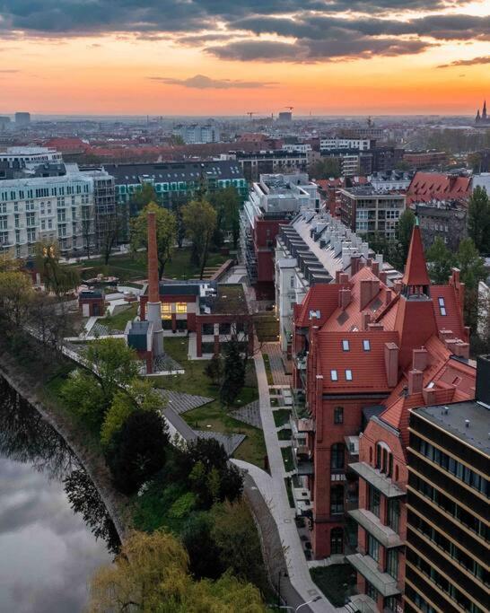 Loft Industrialny Przy Bulwarze Staromiejskim Appartement Wrocław Buitenkant foto